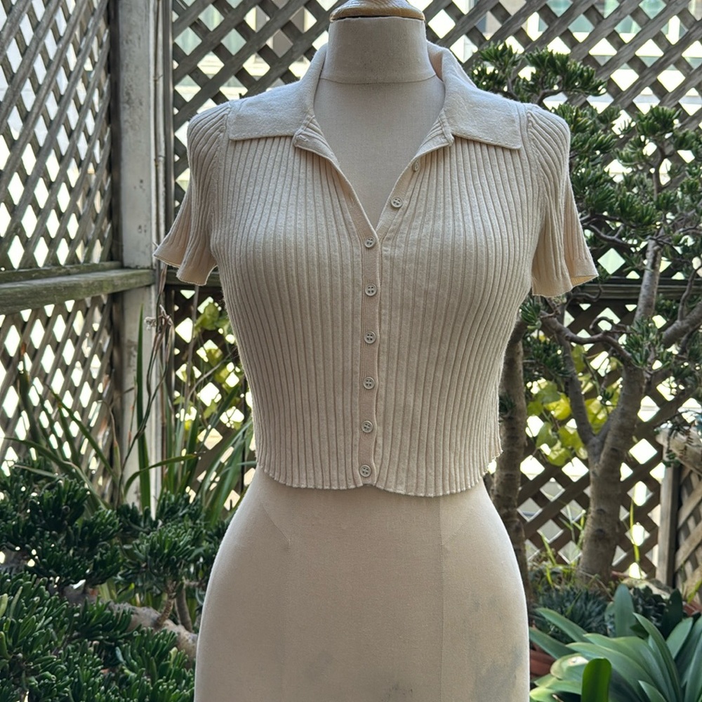 Urban Outfitters Top. S-L.   Cream colored EUC